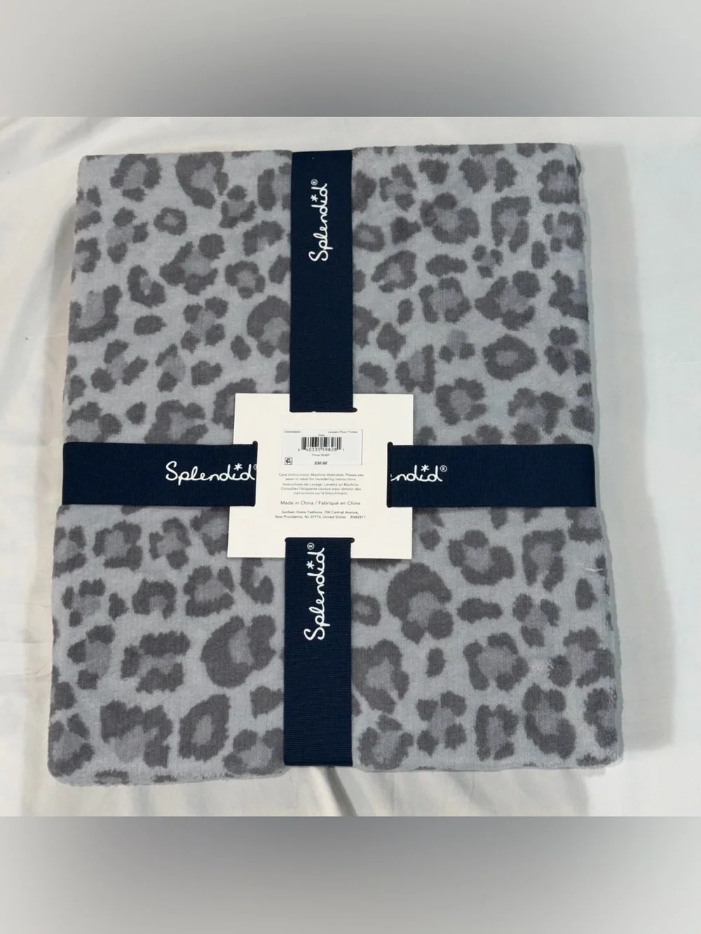 NWT Splendid Gray Leopard Print Plush Throw Blanket 50x60